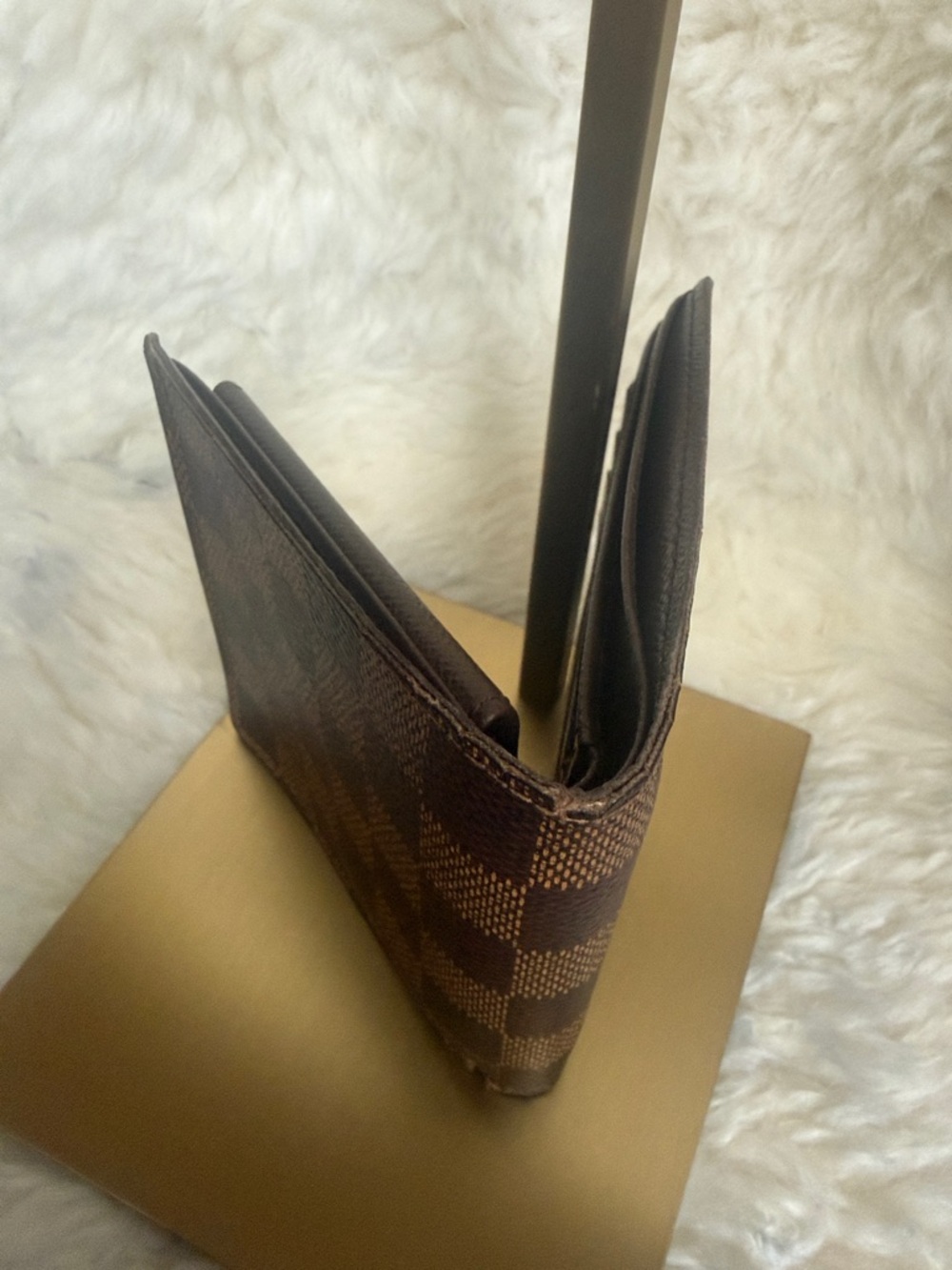 Louis Vuitton Damier Ebene Brown Checkered Men's Wallet - Picture 8 of 8